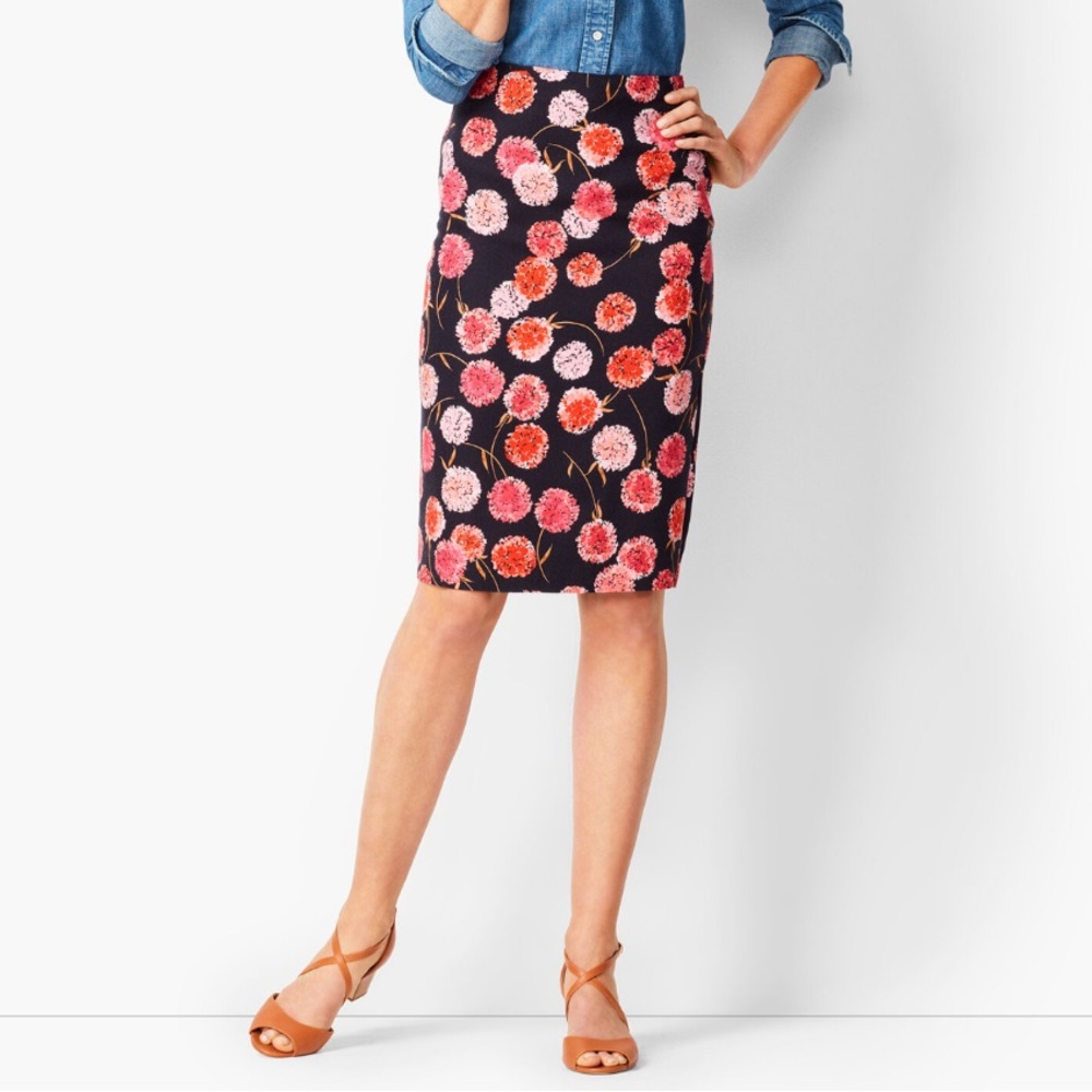 Talbots Pencil Skirt‎ Floral 6 Petite Black Pink Red Cotton Blend Zipper Closure